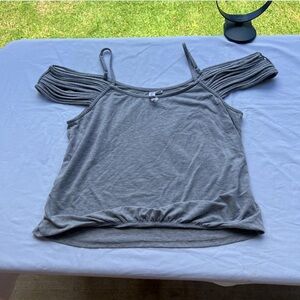 STRING DESIGN GREY TOP